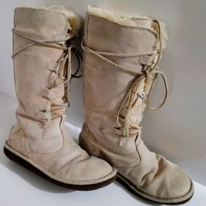 UGG LEATHER WHITE LACE UP MOCCASIN SHERPA BOOTS 10